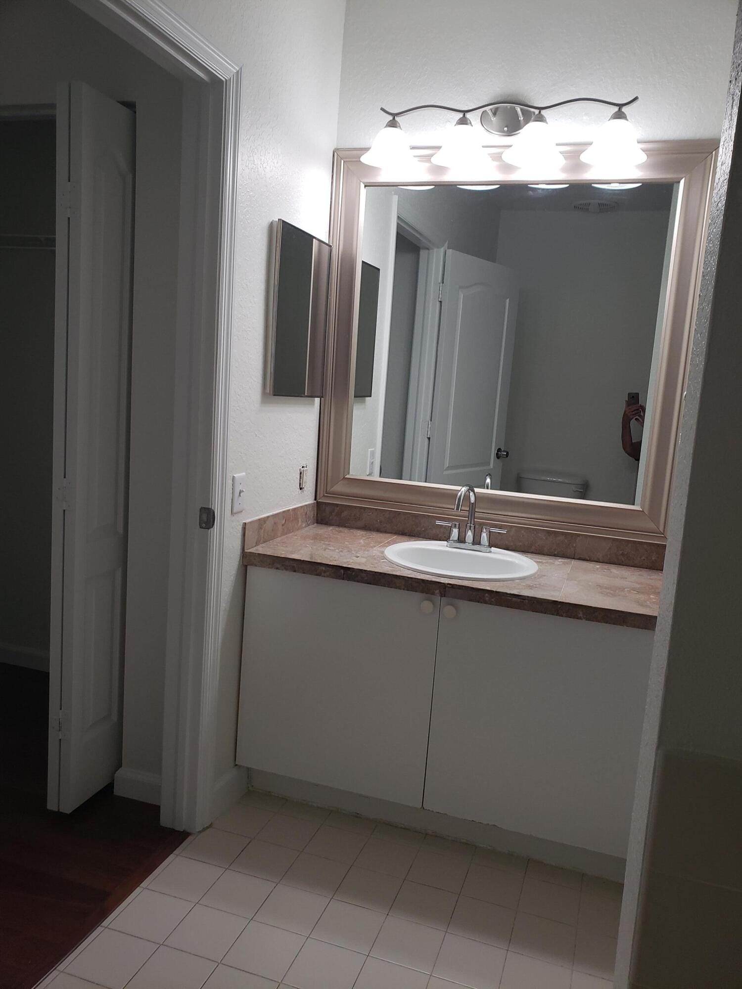 1101 BELMONT Place 1101 — photo 8