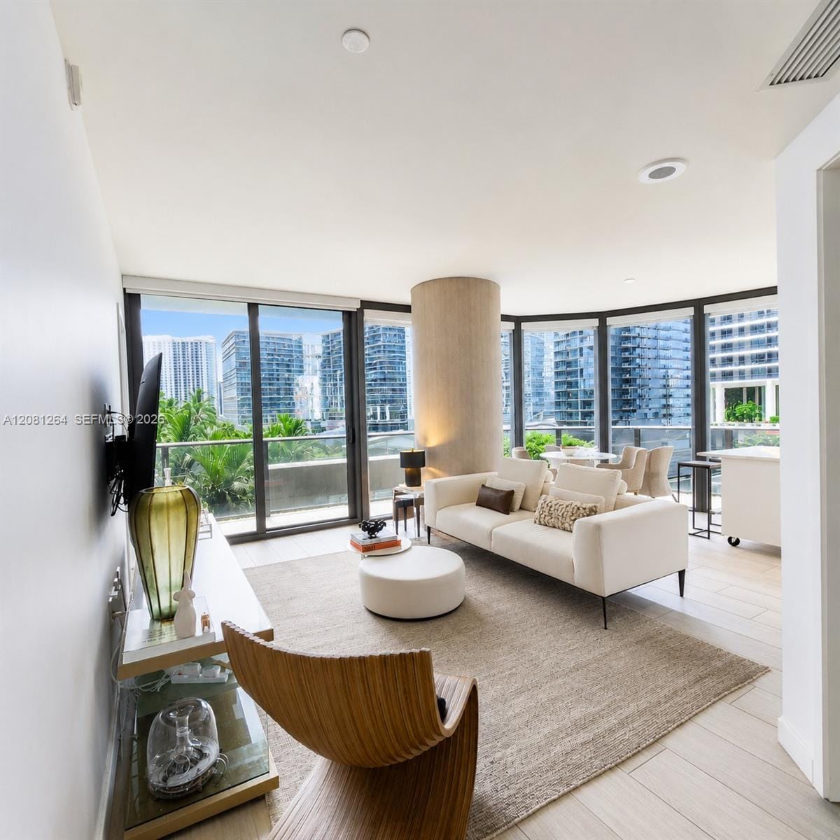 55 SW 9th Street 1001 — photo 5