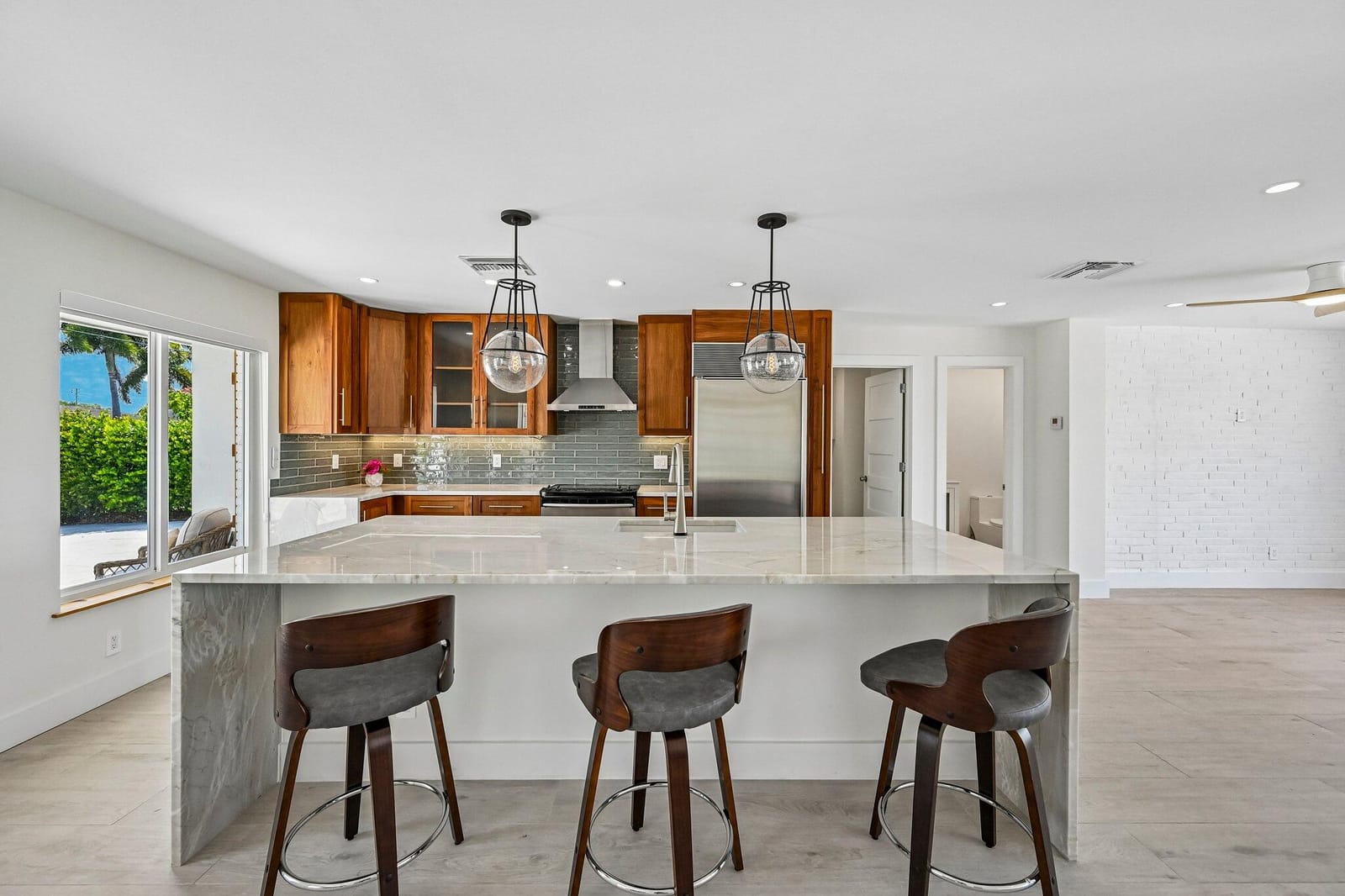 1051 SW 25th Avenue — photo 7
