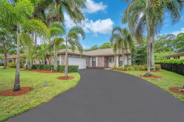 2426 NW 118th Terrace, Coral Springs, FL 33065