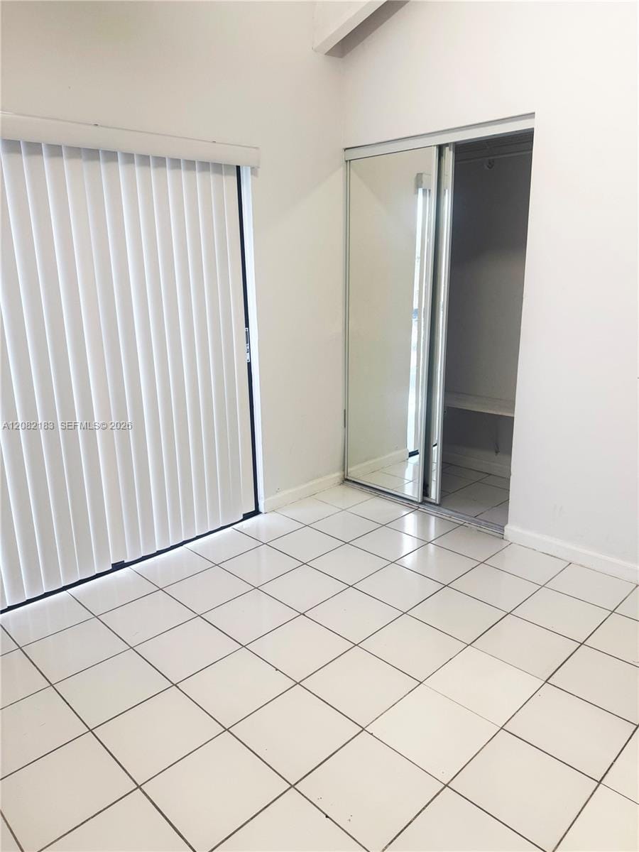 1811 SW 107th Avenue 2303 — photo 3