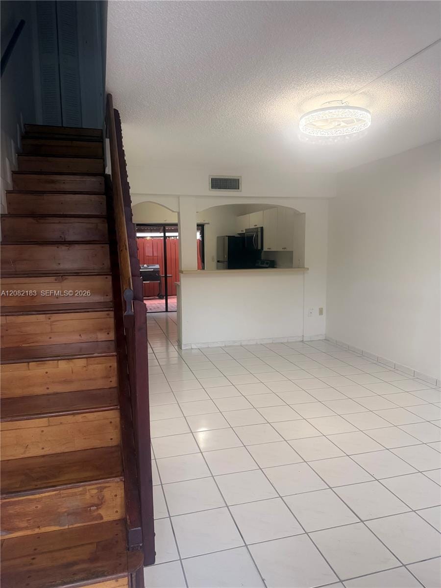 1811 SW 107th Avenue 2303 — photo 6