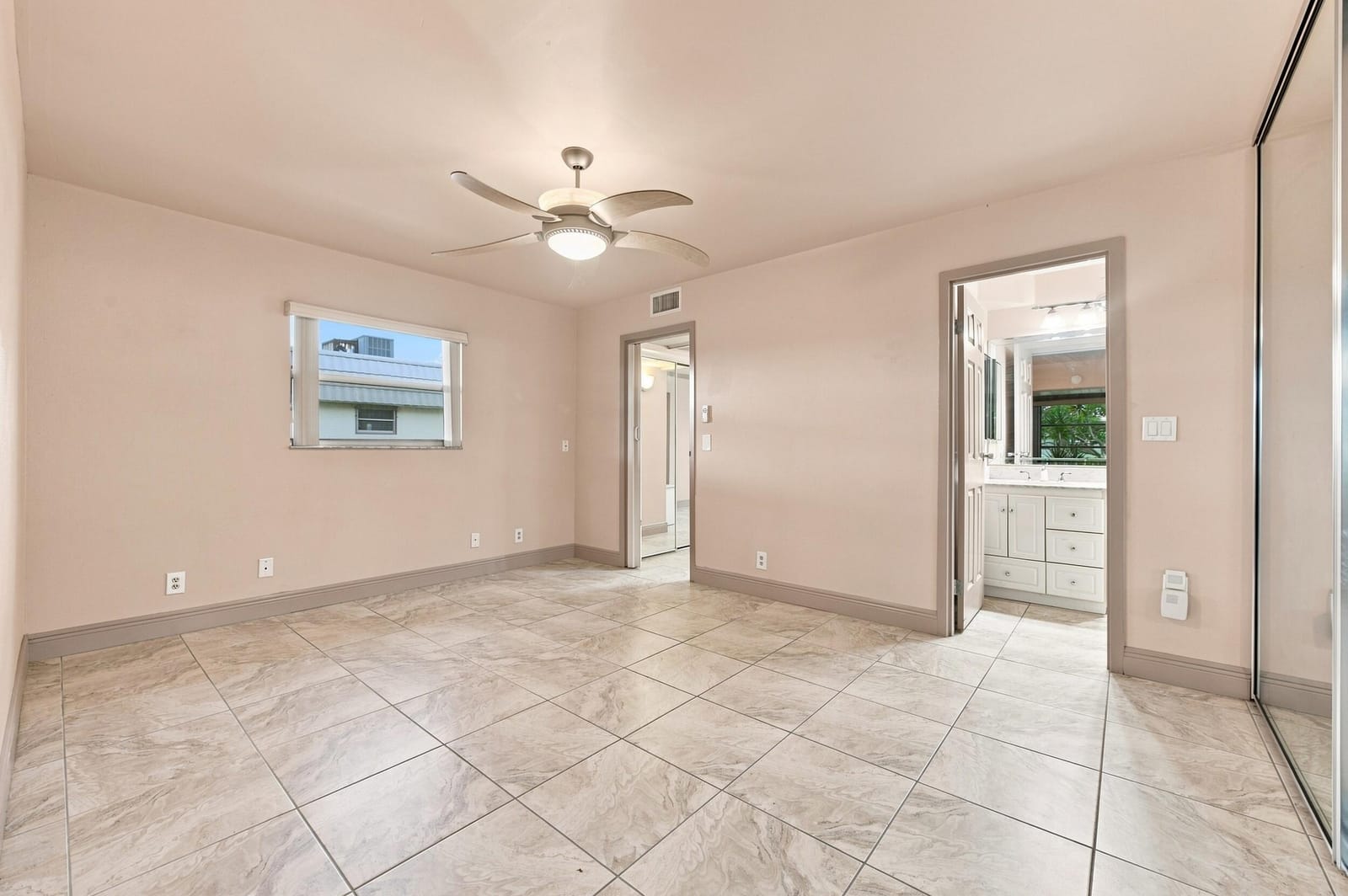 167 Valencia G, Delray Beach, FL 33446 photo 16