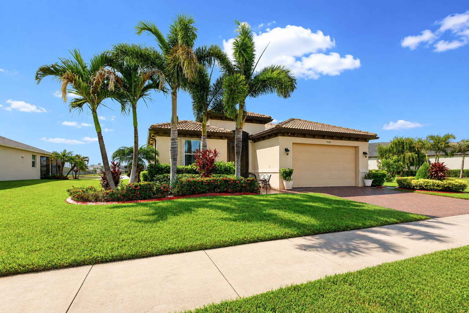 11320 SW Lake Park Drive — photo 1