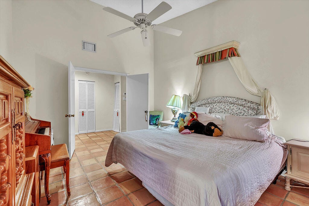 9420 Chelsea Drive S, Plantation, FL 33324 photo 15