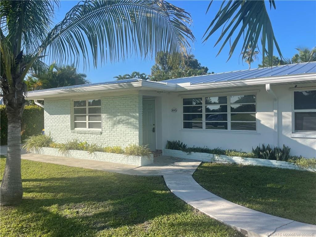 885 NW River Shores Boulevard, Stuart, FL 34994 photo 1