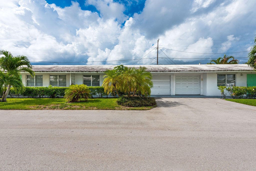 722 Ridge Road 2, Lantana, FL 33462