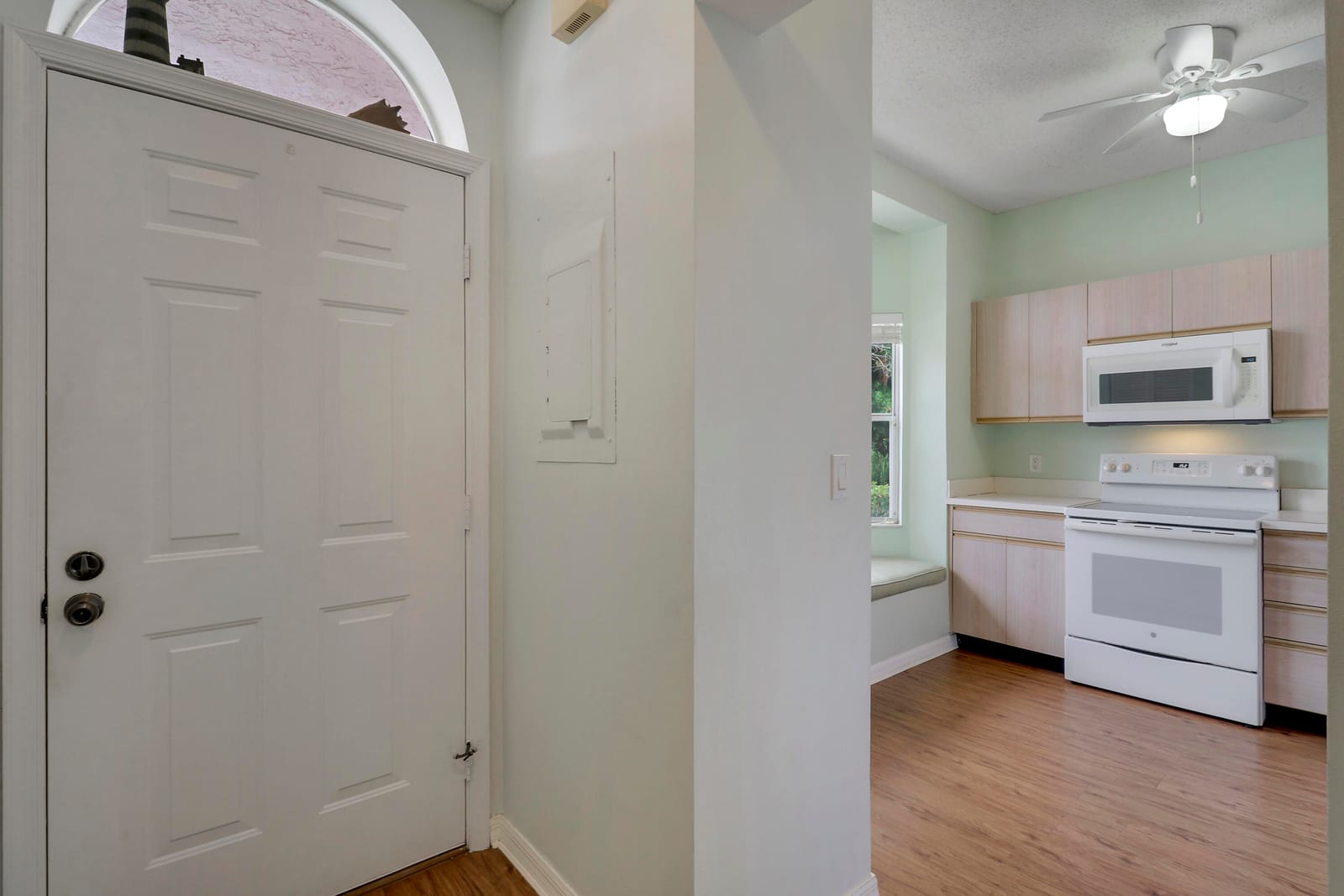 18081 SE Country Club Drive 37-361, Tequesta, FL 33469 photo 4