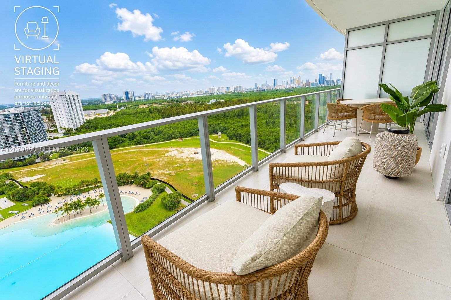 2411 Laguna Circle 810 — photo 12