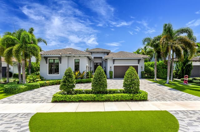 904 NW 2ND Street, Floresta Grove, Boca Raton, FL