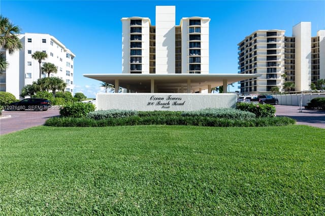 200 Beach Road 701, Tequesta, FL 33469