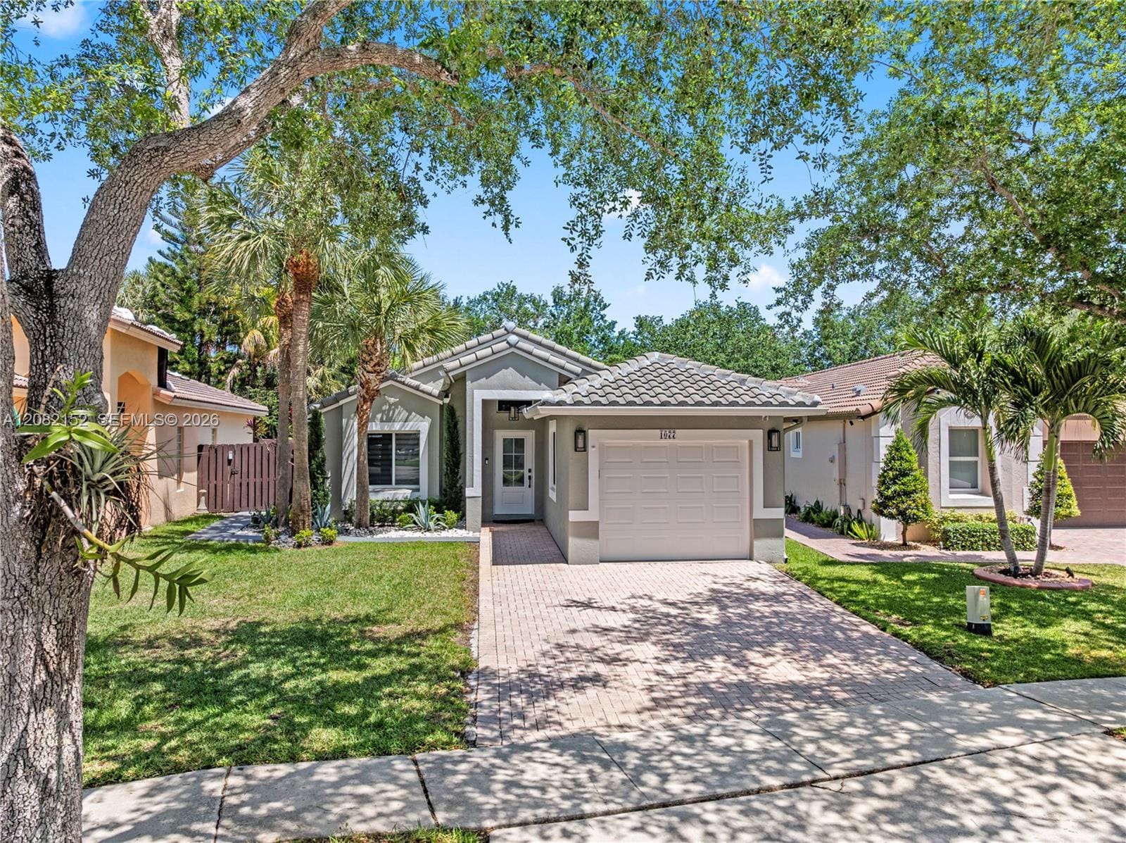 1077 NW 170th Avenue, Pembroke Pines, FL 33028