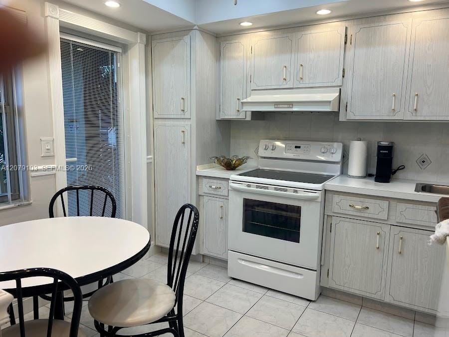 1350 Atlantic Shores Boulevard 322, Hallandale Beach, FL 33009