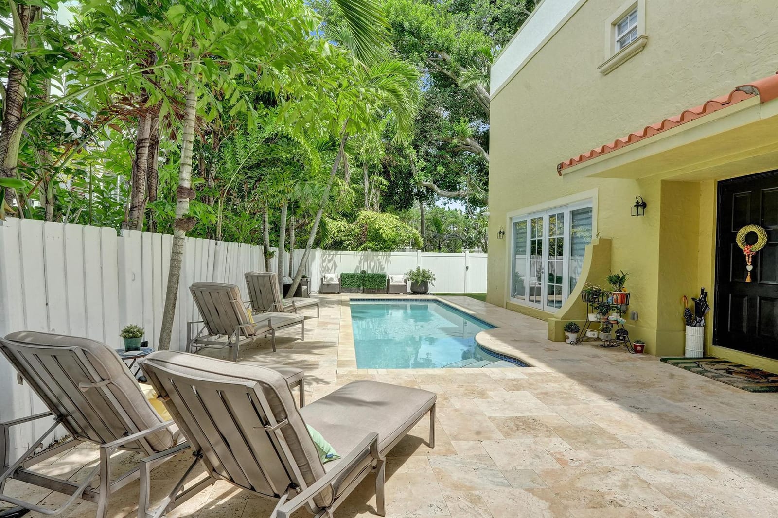 1411 NE 7th Street, Fort Lauderdale, FL 33304