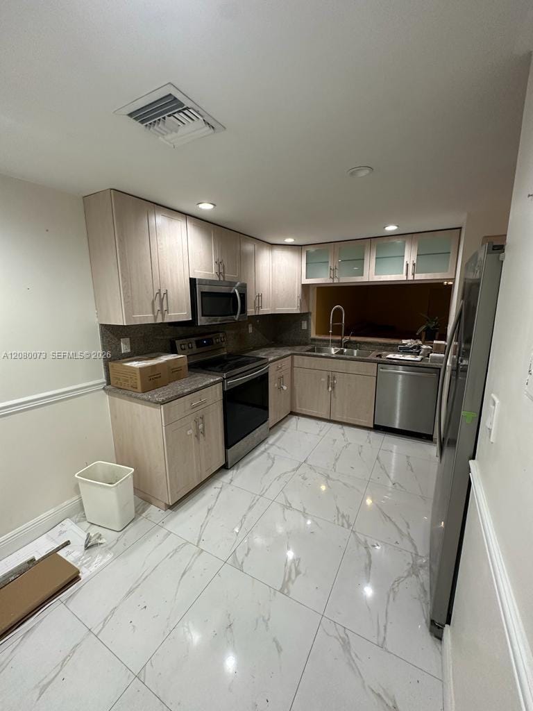 10182 NW 41st Street 100-9, Doral, FL 33178 photo 13