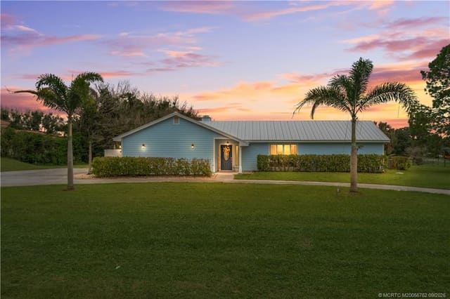 3525 SW Racquet Club Way, Palm City, FL 34990