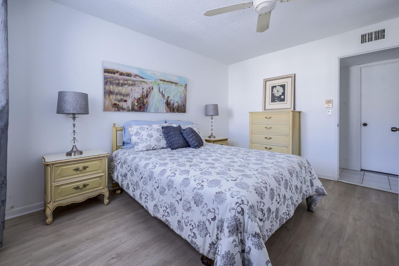 4047 NW 16TH Street 307 — photo 11