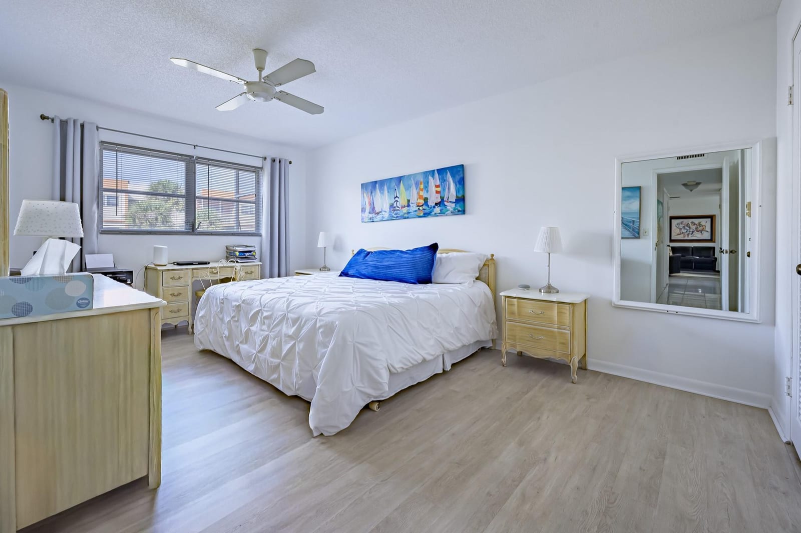 4047 NW 16TH Street 307 — photo 12