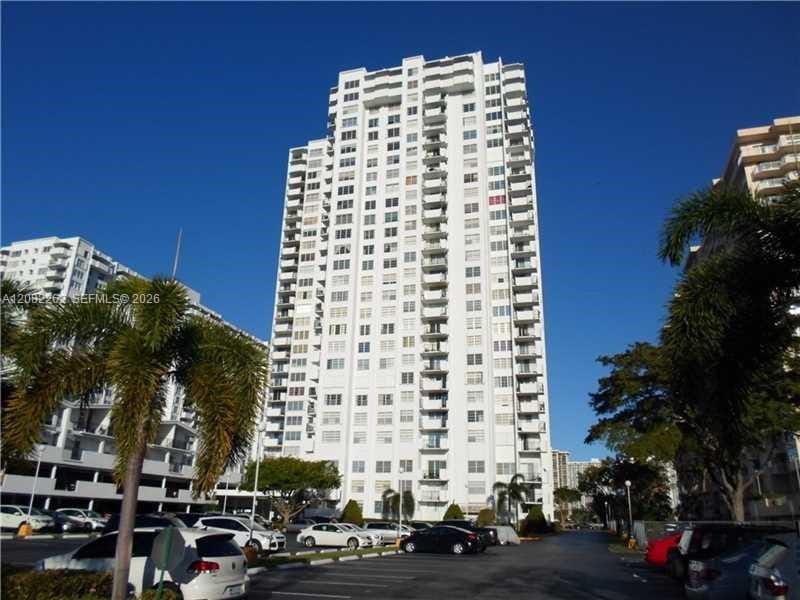 2750 NE 183rd Street 601, Aventura, FL 33160 photo 2