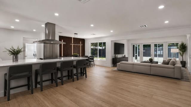 4000 NE 22ND Avenue, Lighthouse Point, FL 33064