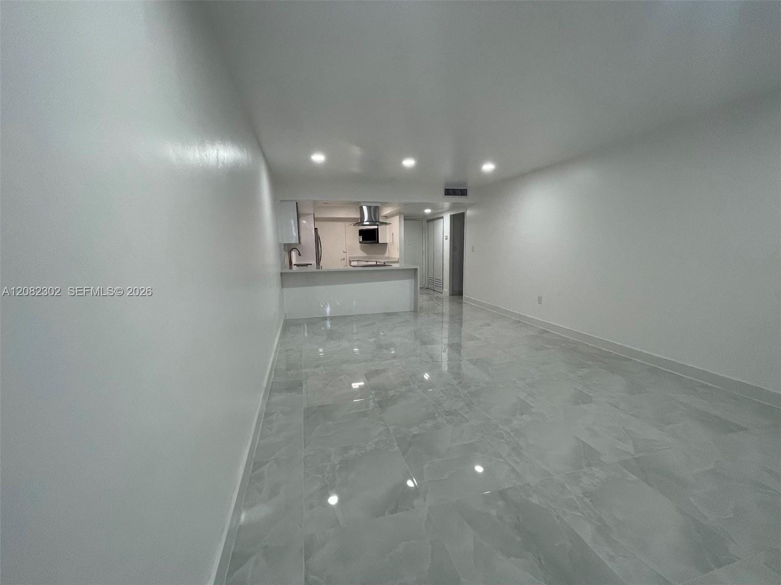 1351 NE Miami Gardens Drive 1202E — photo 2