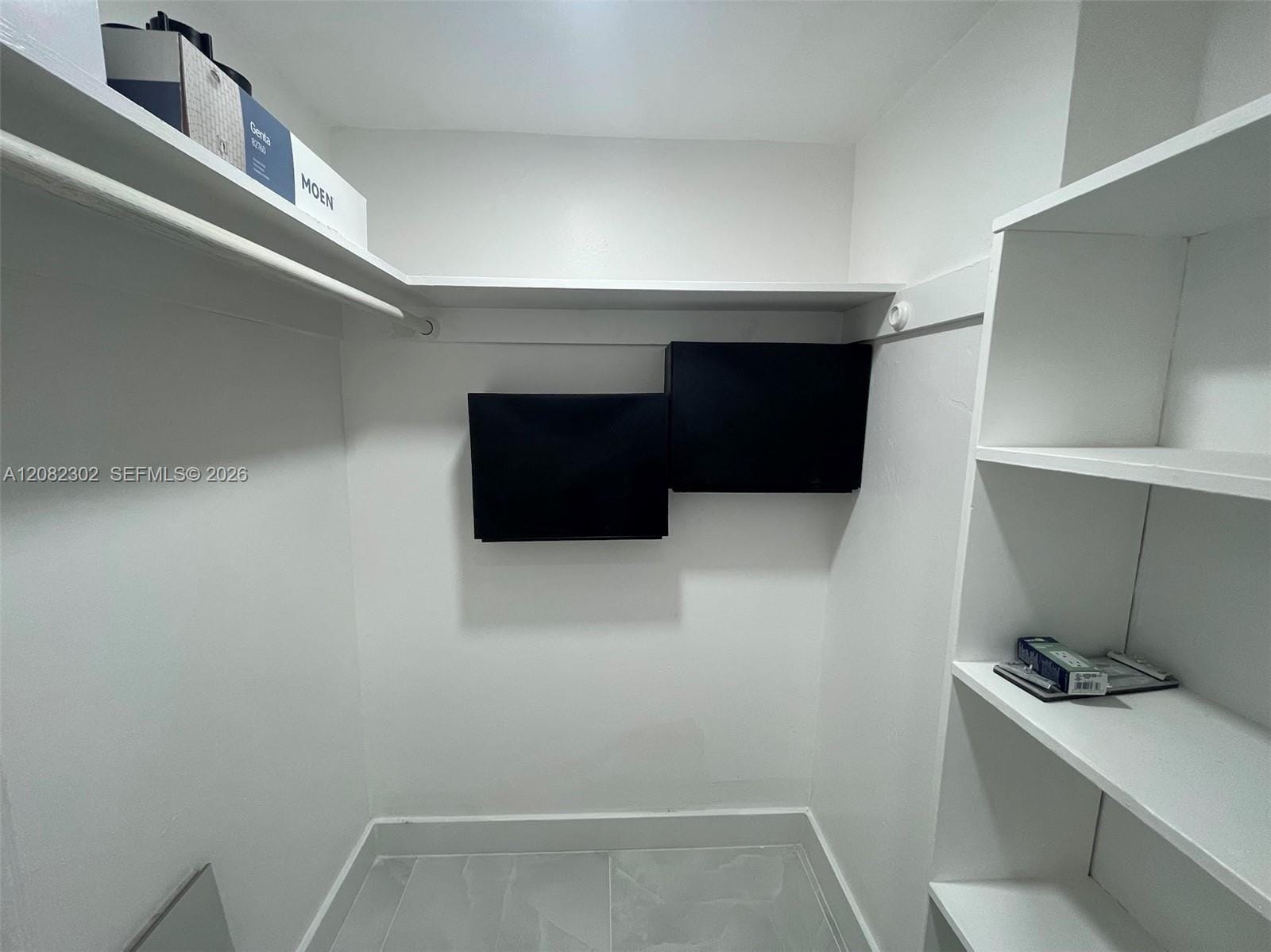 1351 NE Miami Gardens Drive 1202E — photo 8