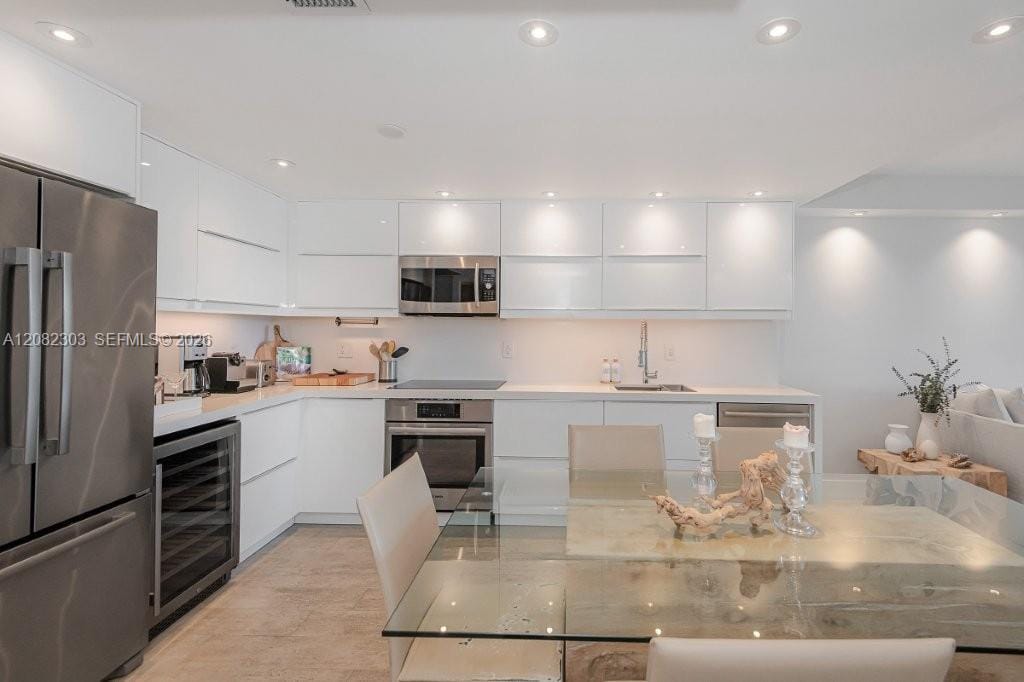 2301 Collins Avenue 738 — photo 12