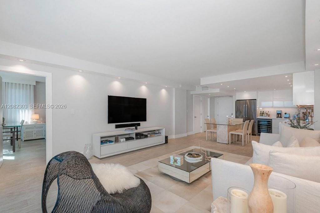 2301 Collins Avenue 738 — photo 8
