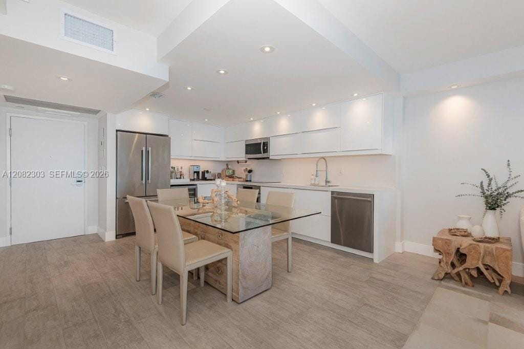 2301 Collins Avenue 738 — photo 9