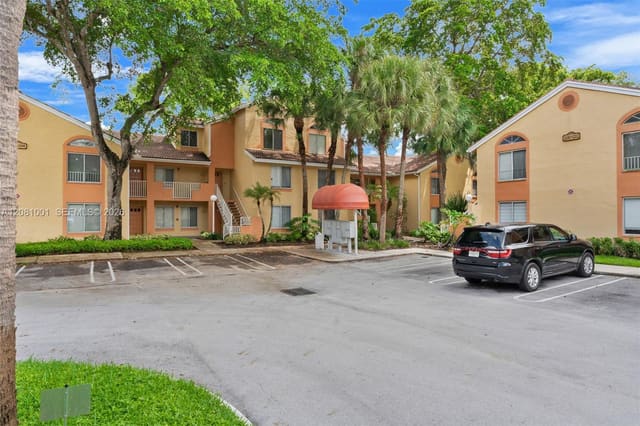 1178 Coral Club Drive 1178, Coral Springs, FL 33071