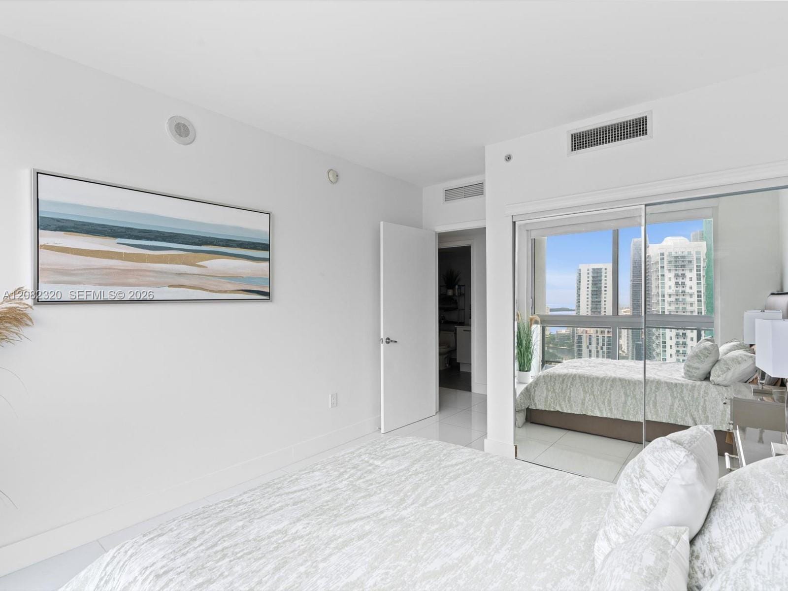 92 SW 3rd Street 3501, Miami, FL 33130 photo 15