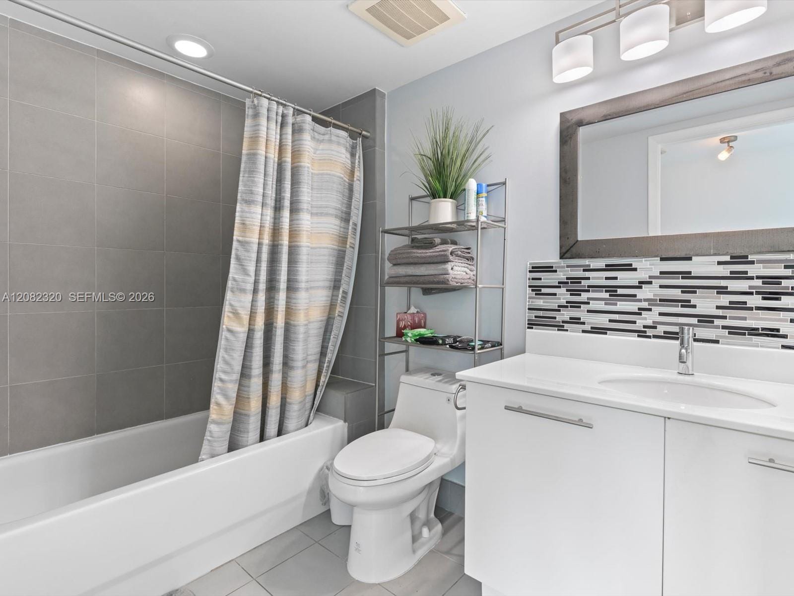 92 SW 3rd Street 3501, Miami, FL 33130 photo 16