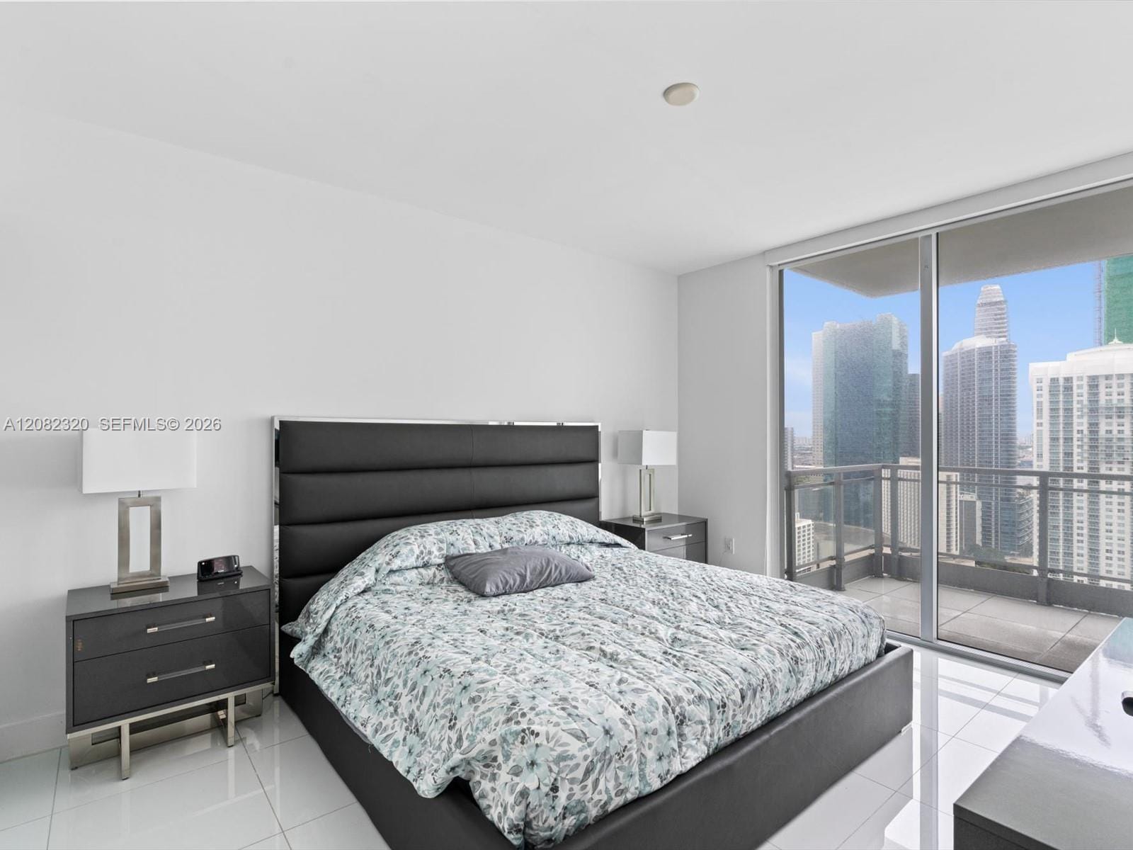 92 SW 3rd Street 3501, Miami, FL 33130 photo 17