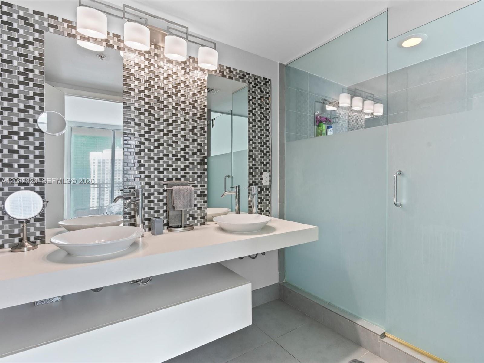92 SW 3rd Street 3501, Miami, FL 33130 photo 19