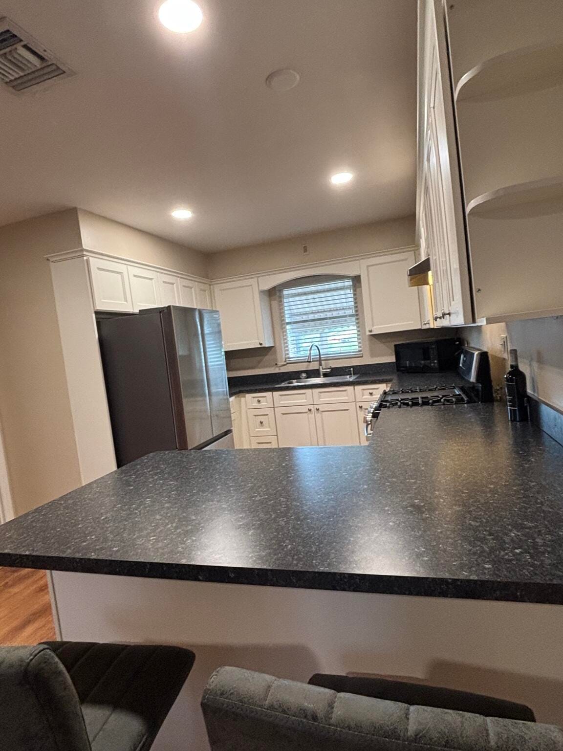 3031 SE 33rd Drive — photo 2