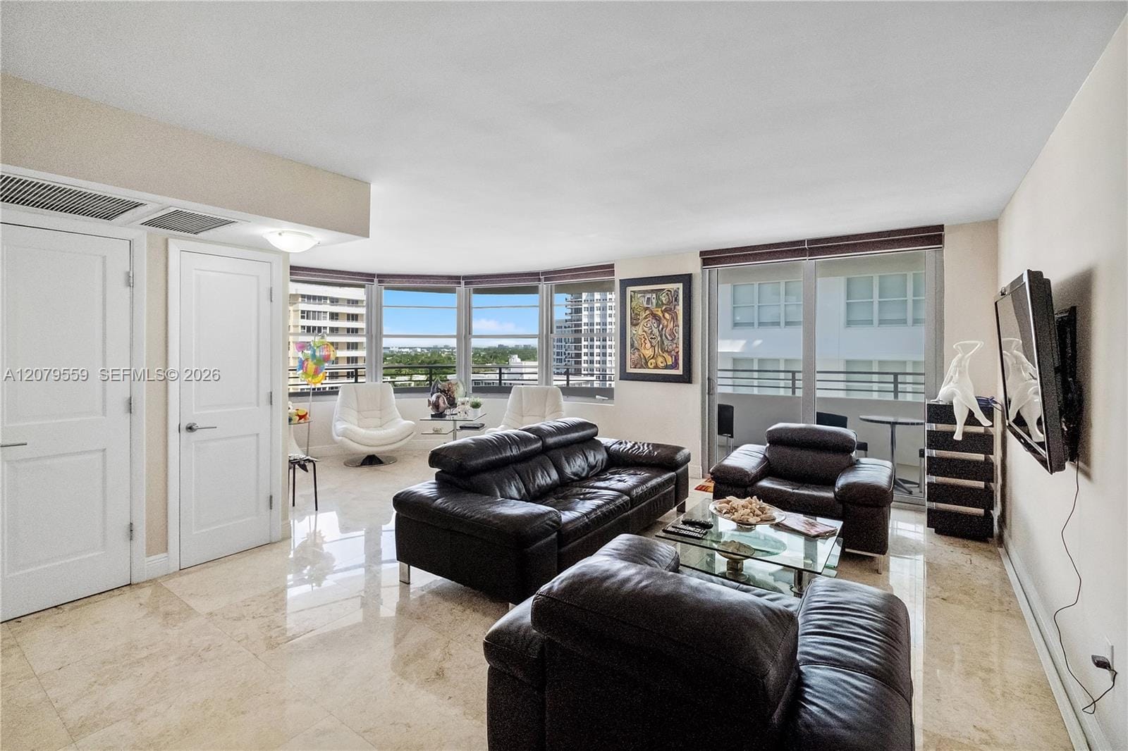 5555 Collins Avenue 14B — photo 2