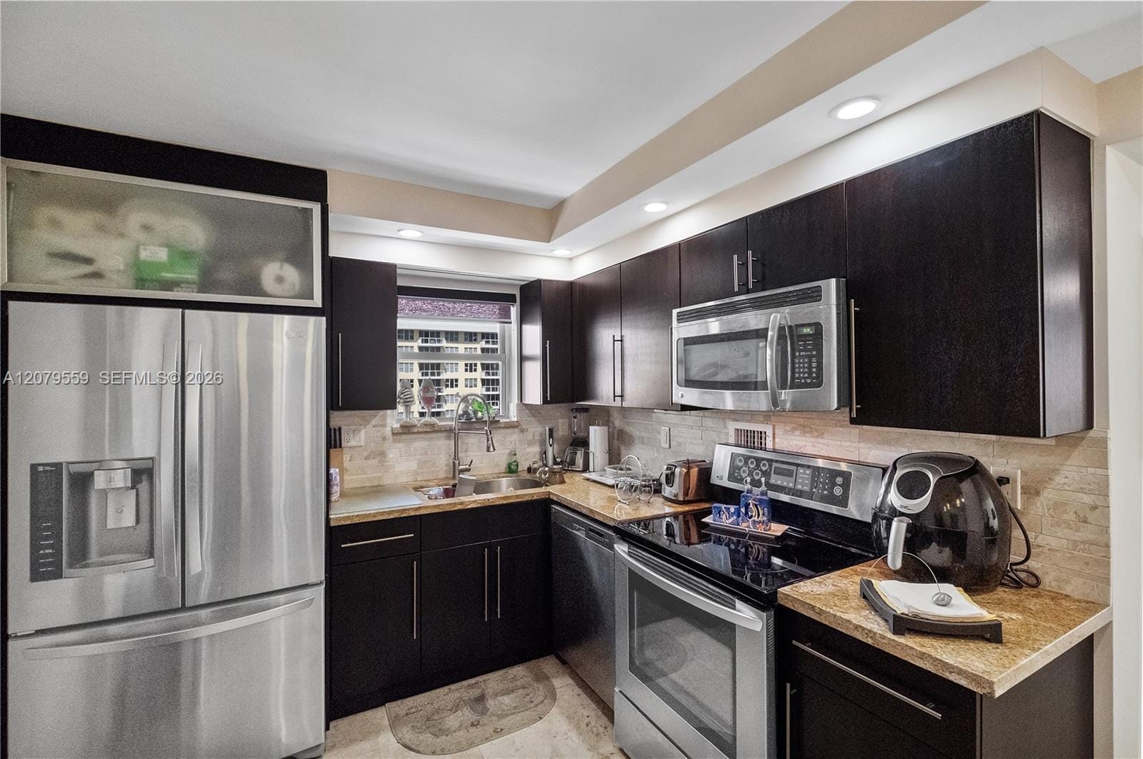 5555 Collins Avenue 14B — photo 5