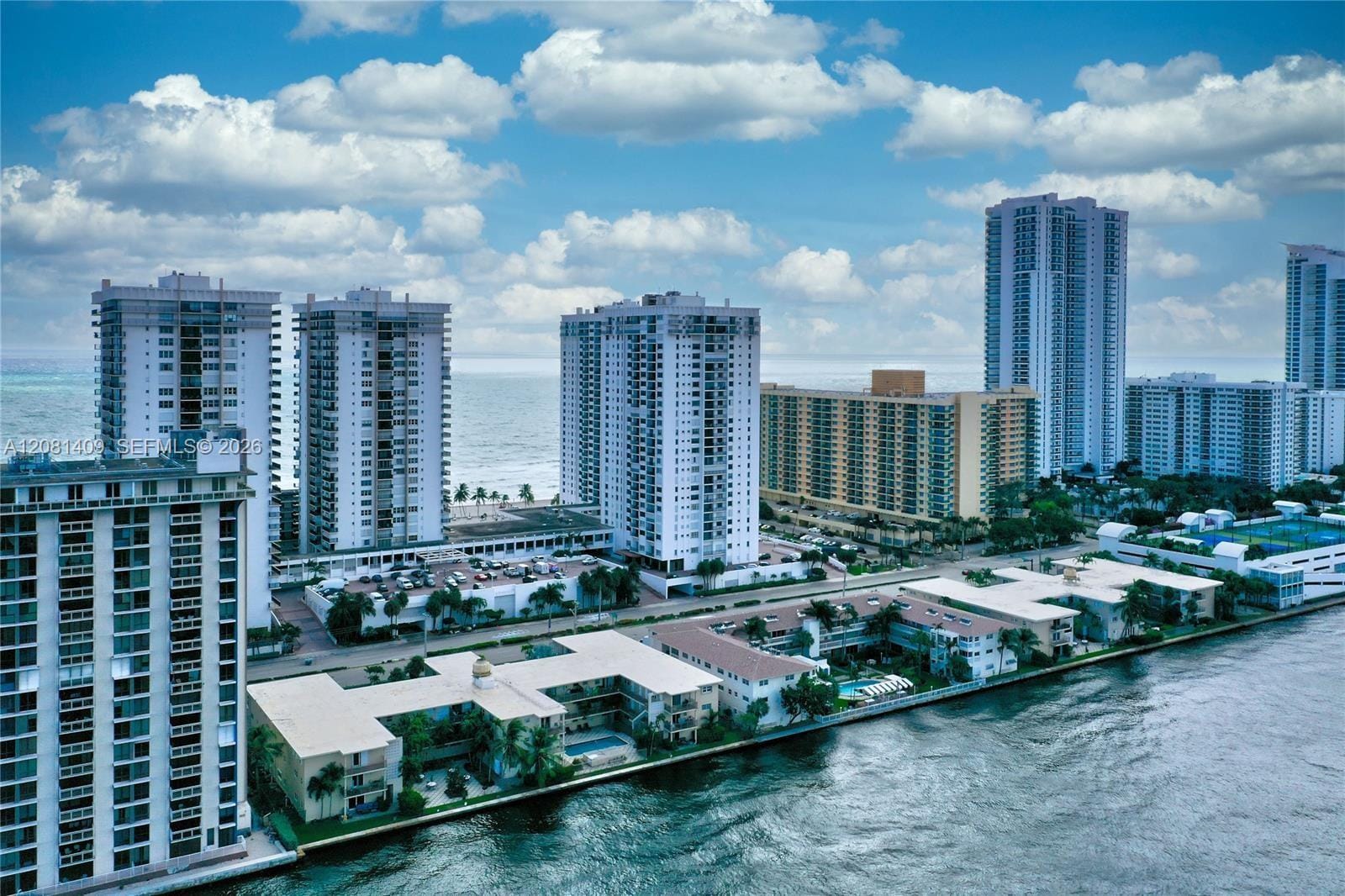 2401 S Ocean Drive 1906 — photo 3