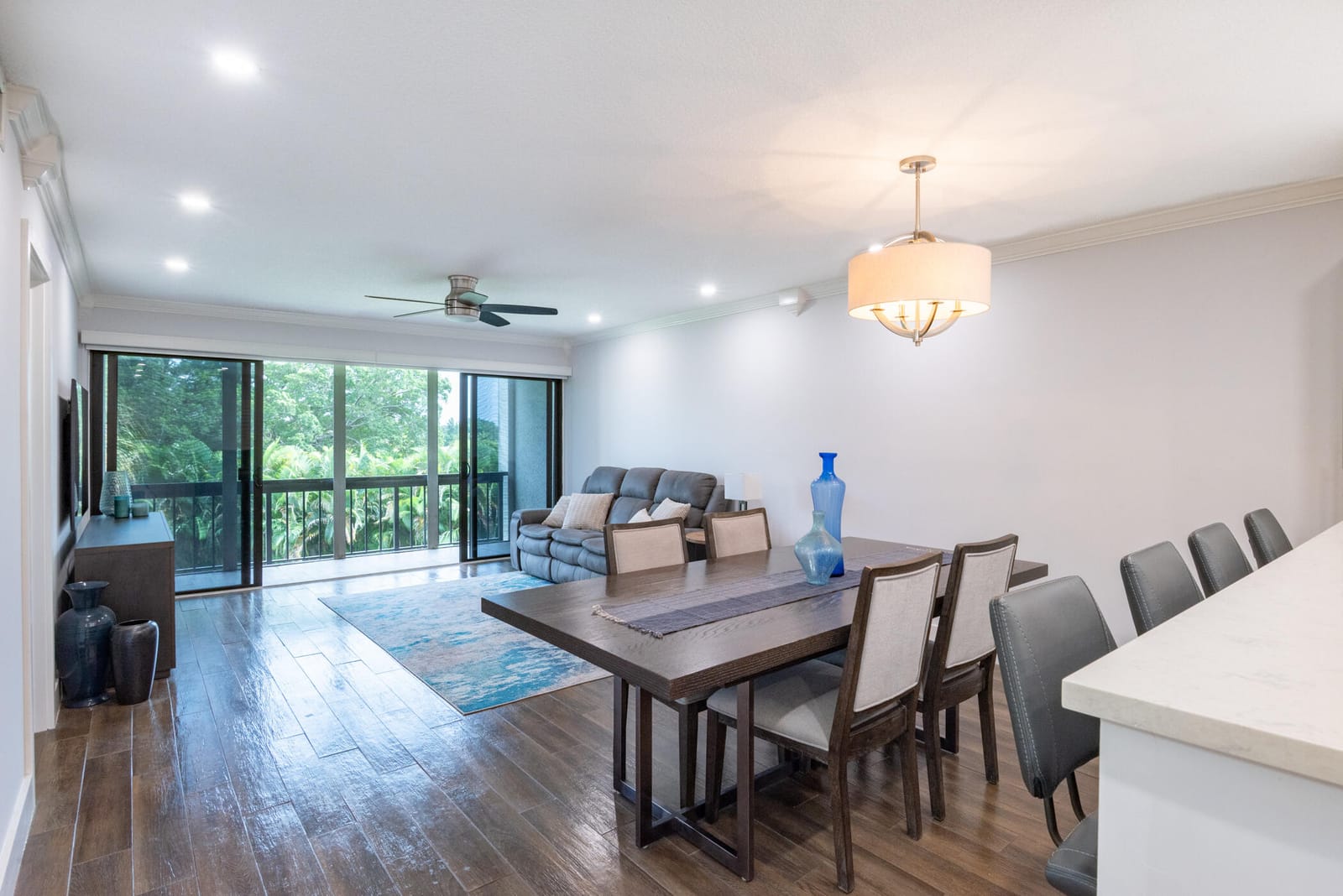 2500 PRESIDENTIAL Way 304 — photo 2