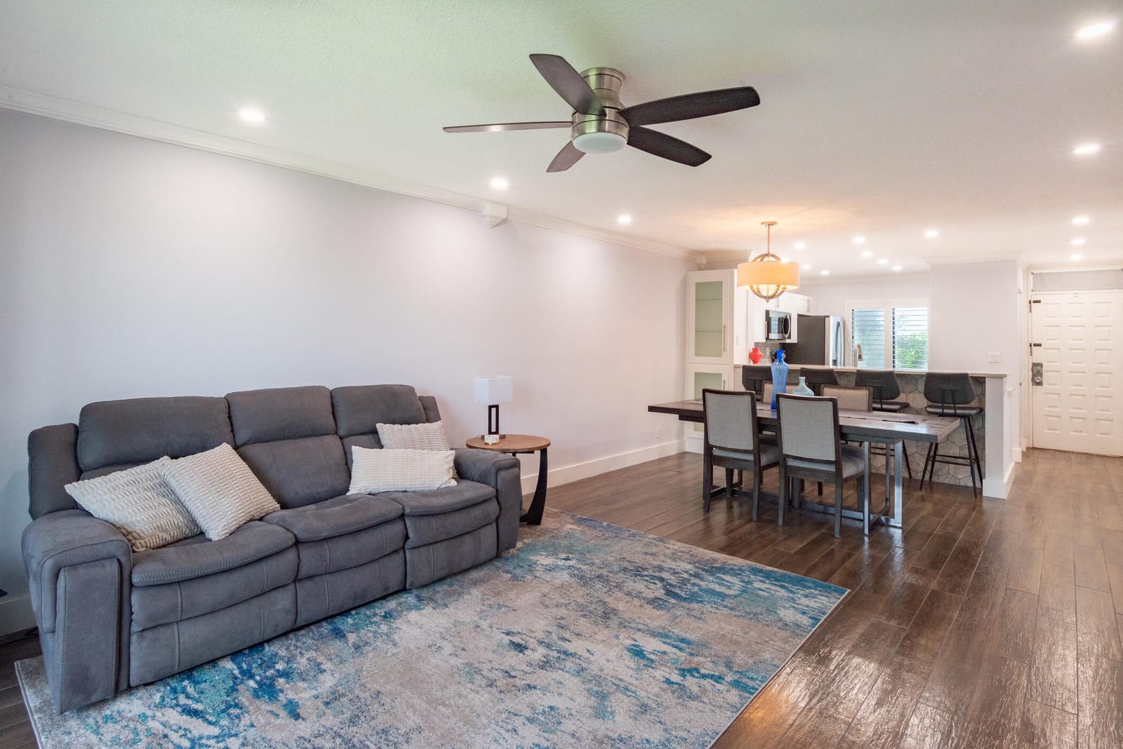 2500 PRESIDENTIAL Way 304 — photo 11
