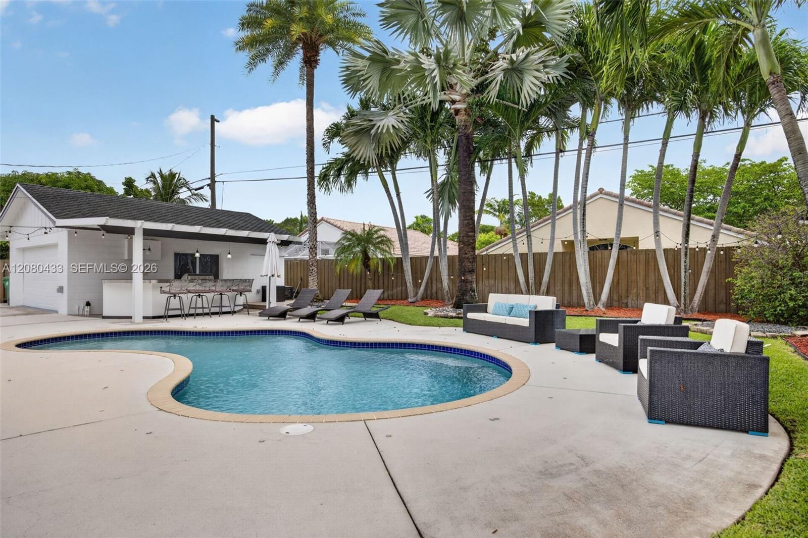 18211 SW 95th Court, Palmetto Bay, FL 33157