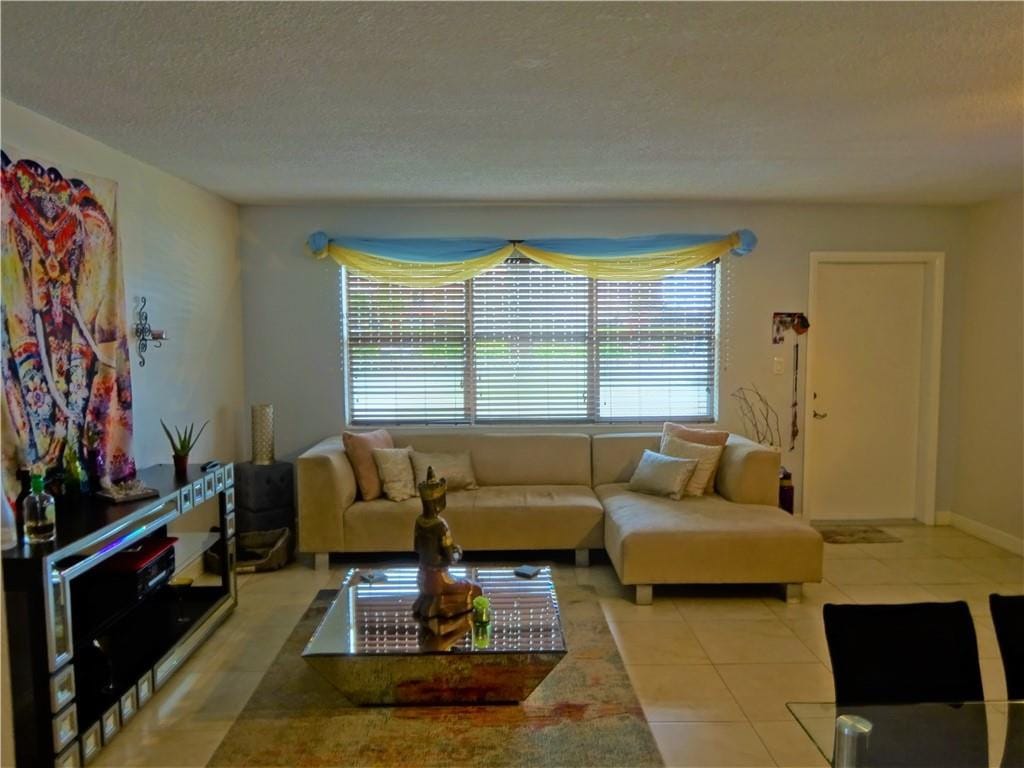 2840 NE 14th Street Causeway 109 — photo 3