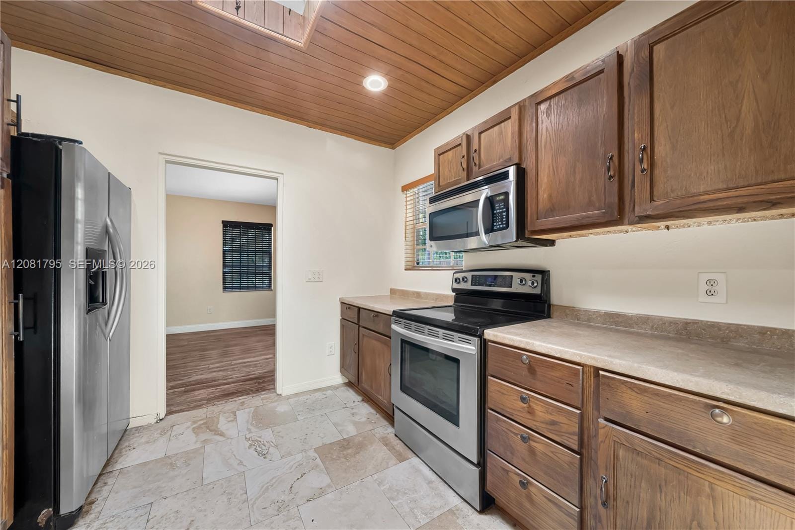6401 SW 63rd Court — photo 11