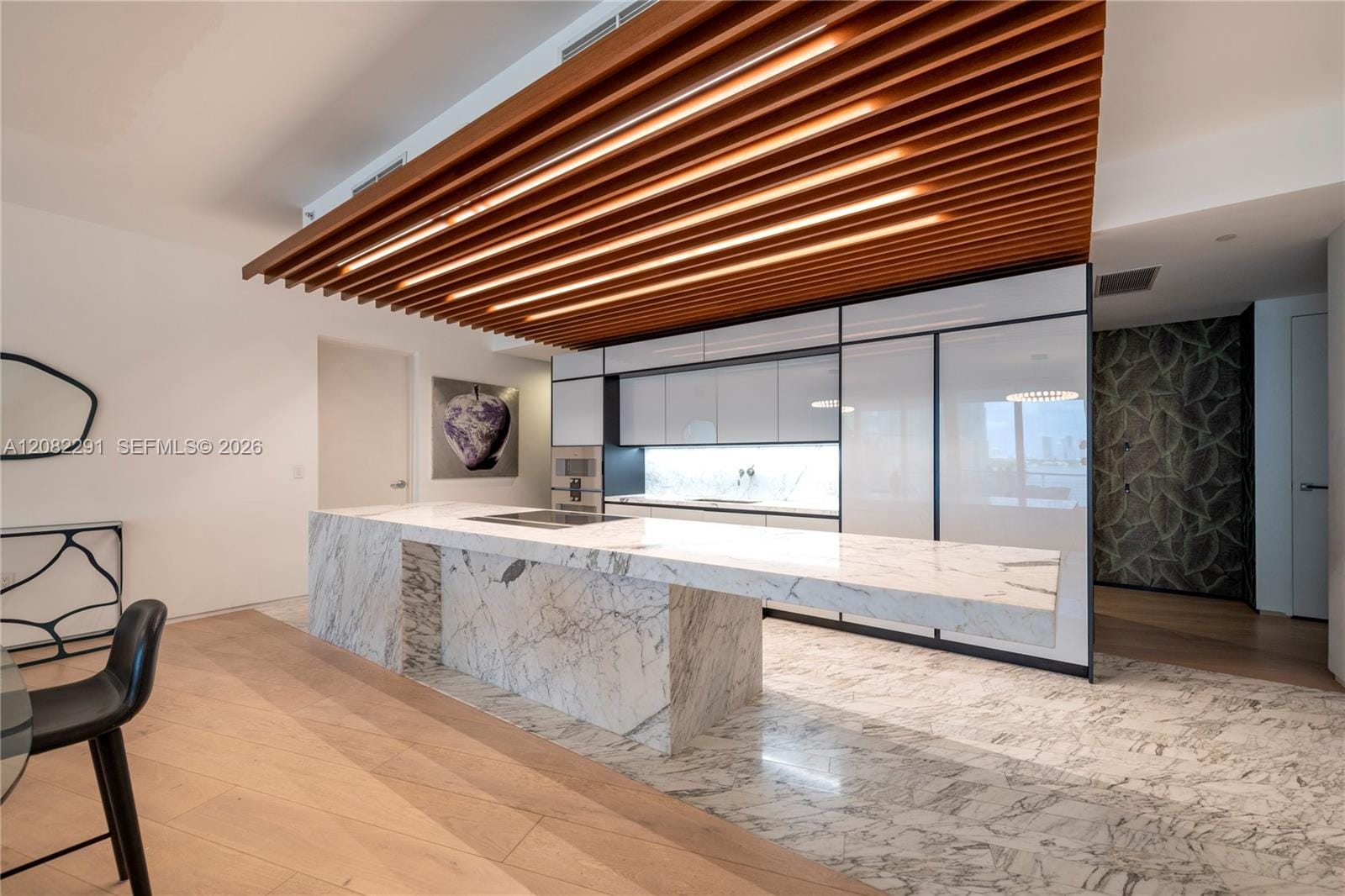 1300 Monad Terrace 3D — photo 2