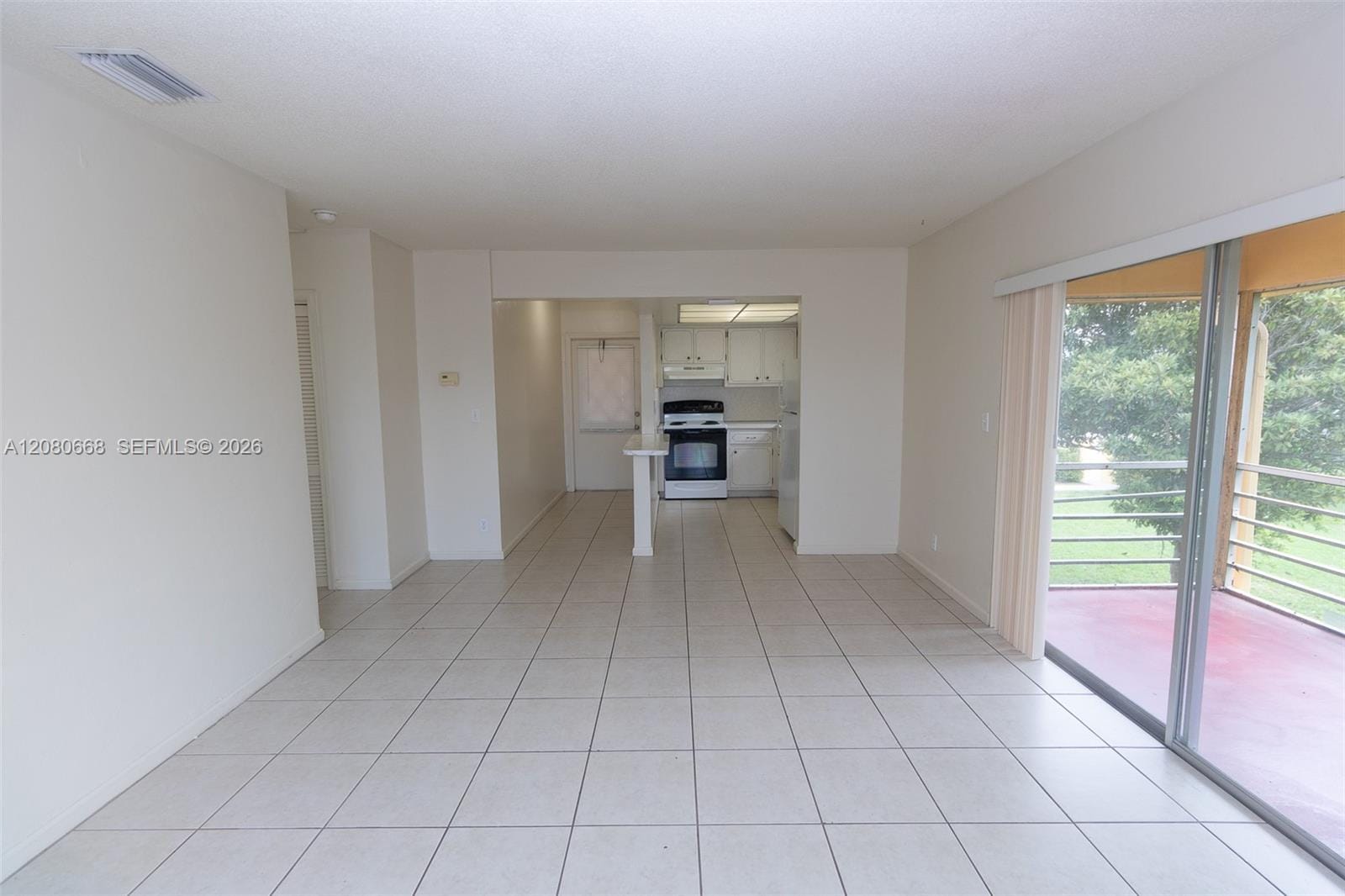 8900 NW 38th Drive 7 — photo 4