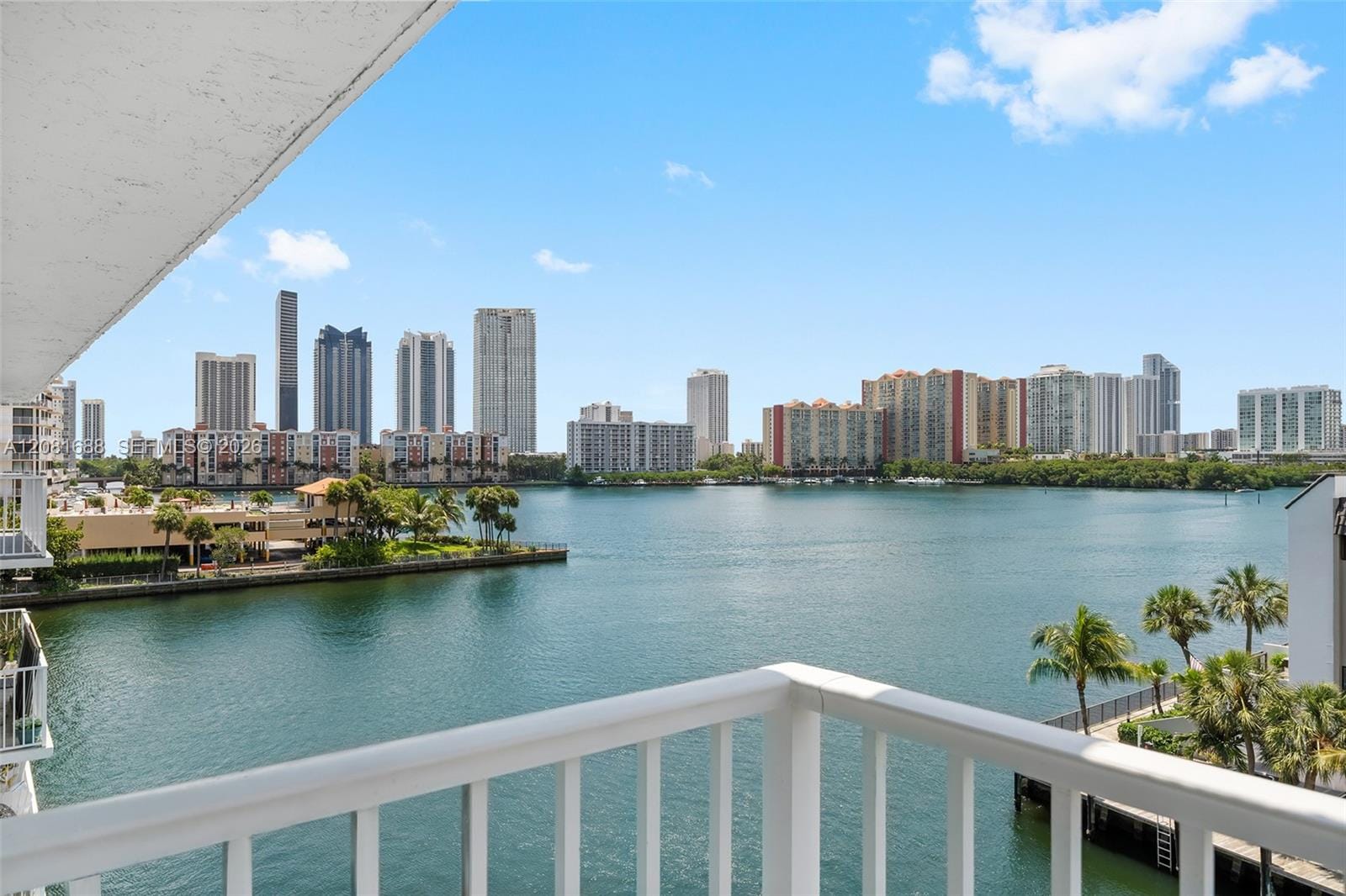4000 NE 169th Street 607 PLUS 30 FT DOCK, North Miami Beach, FL 33160