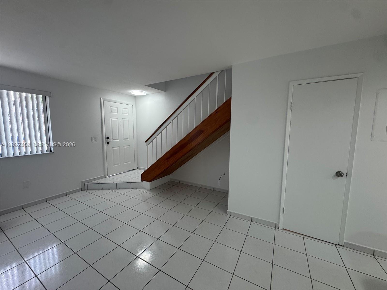1907 SW 107th Avenue 807 — photo 6