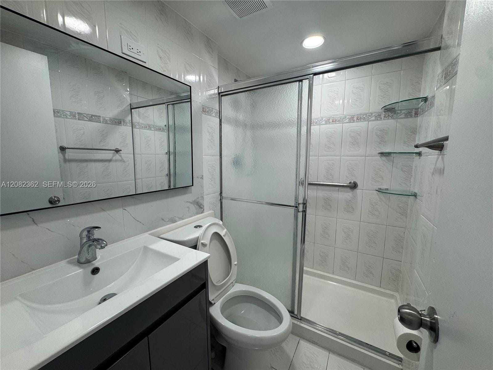 1907 SW 107th Avenue 807 — photo 7