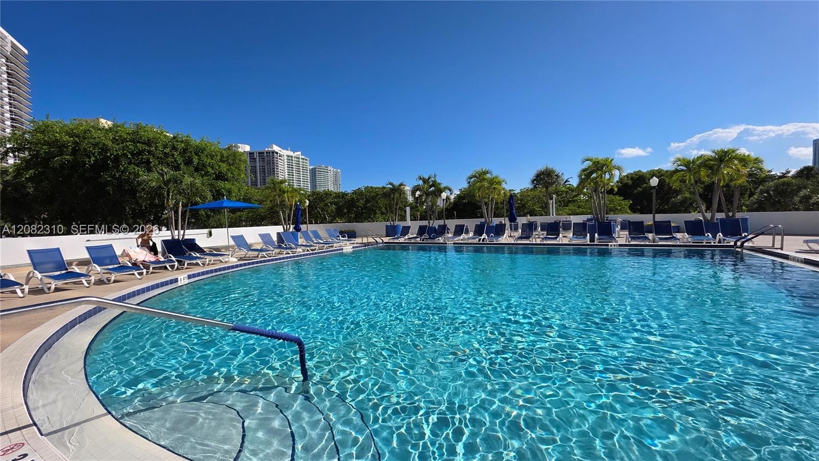 3701 N Country Club Drive 701, Aventura, FL 33180 photo 13