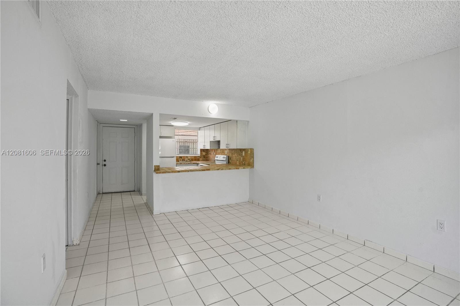461 SW 7th Street 4 — photo 2